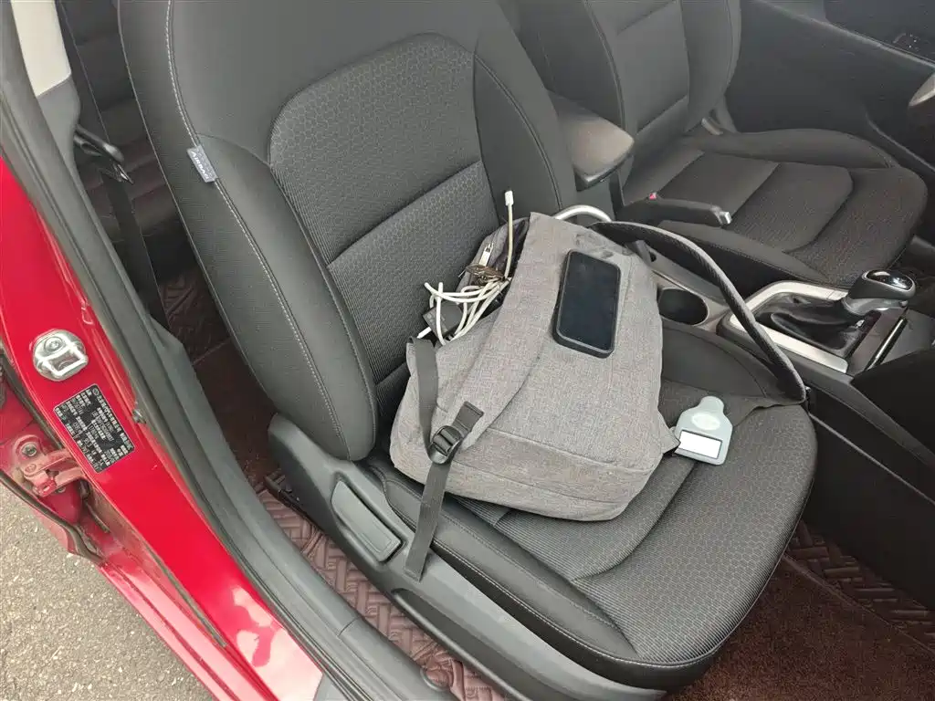 Hyundai Elantra 2016 Model 1.6L Automatic Smart Elite фото 20