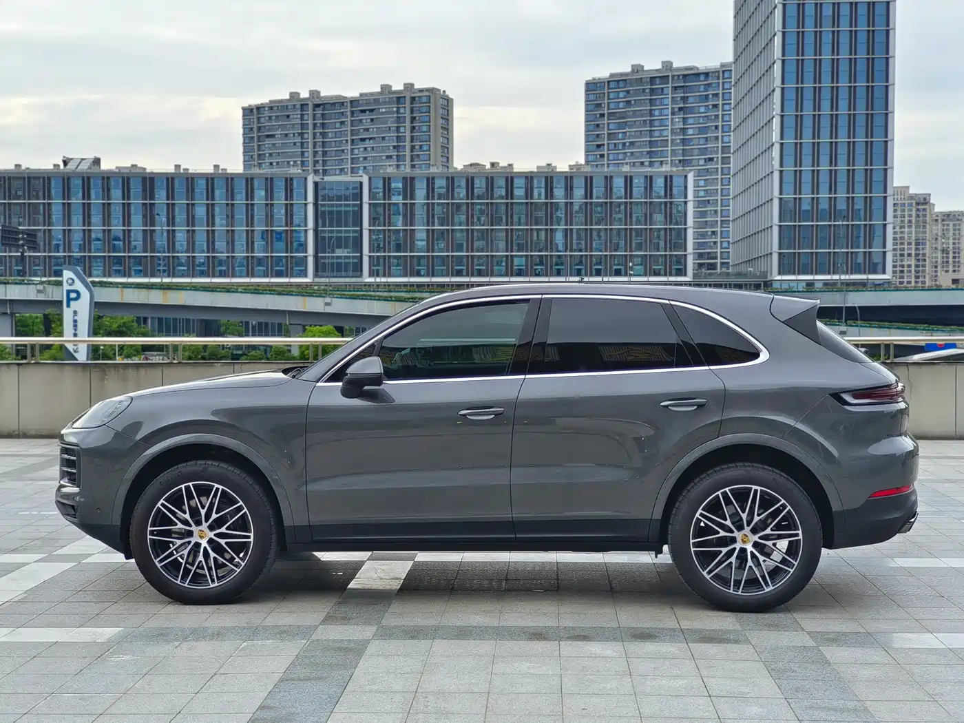 Porsche Cayenne 2024 Cayenne 3.0T фото 4