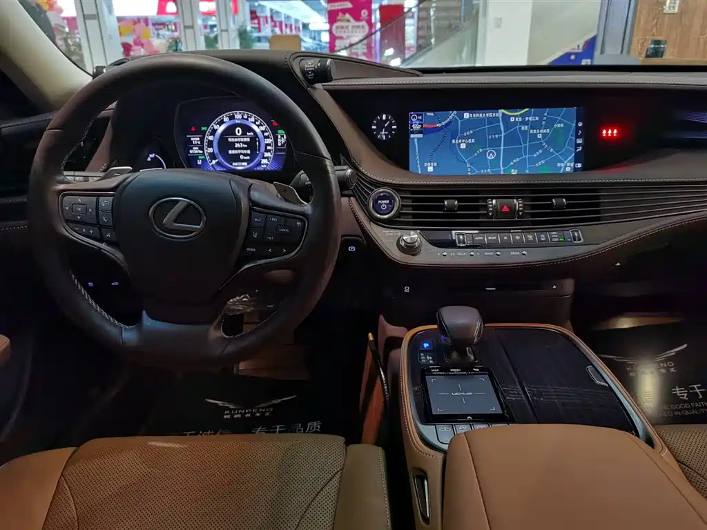 Lexus LS 2020 500h Excellence (China V) фото 13