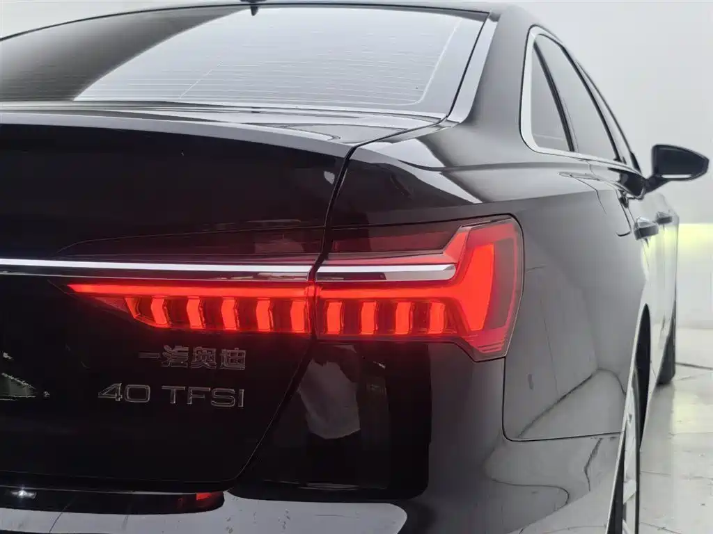Audi A6L 2019 40 TFSI Luxury Elegance фото 25