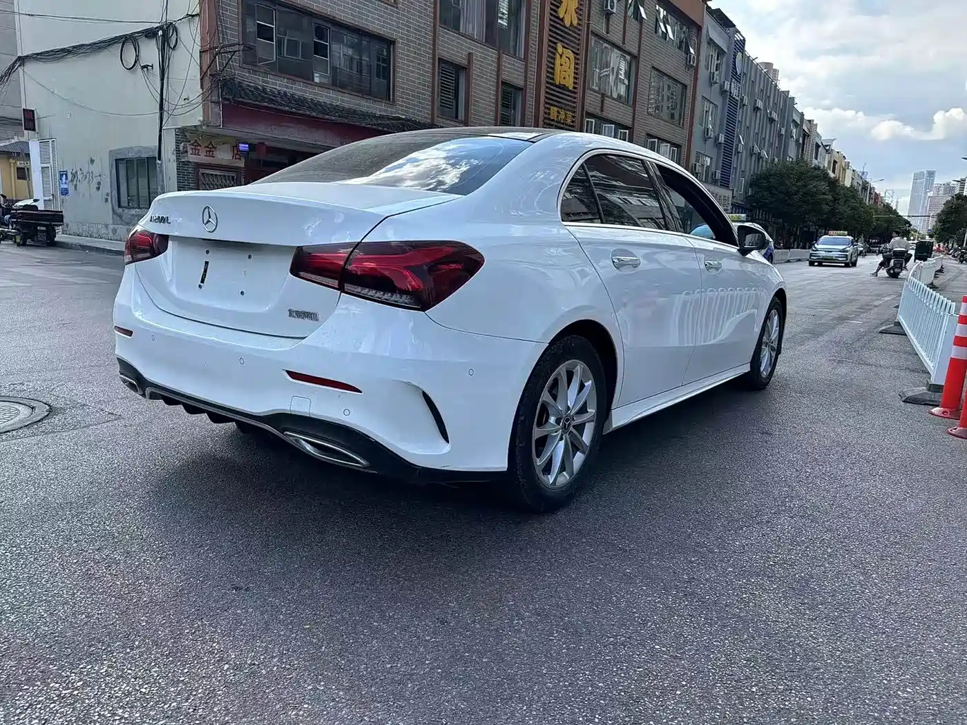 Mercedes-Benz A-Class 2020 Facelift A 200 L Sport Sedan Fashion фото 12