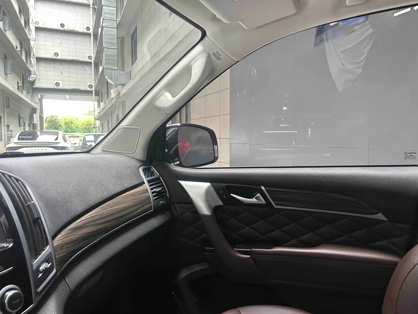 Photo 6 - Haval H9