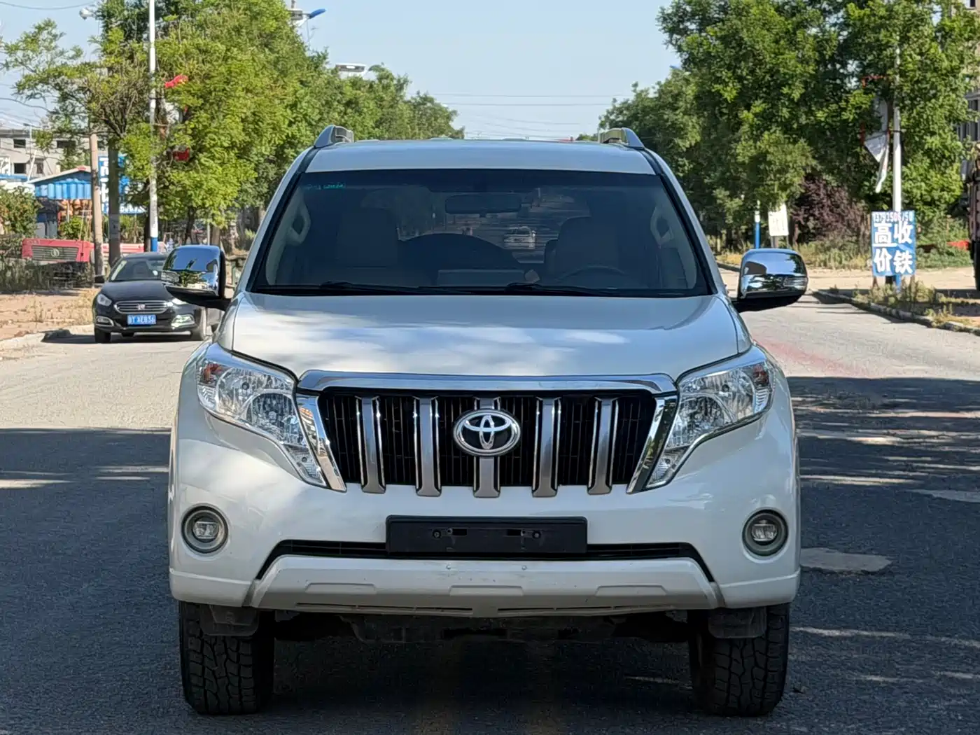 Toyota Prado (Import) фото 2
