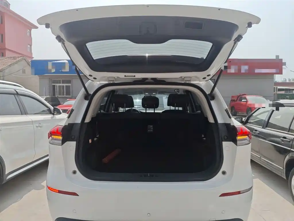 صورة 15 - Changan Oshan X7
