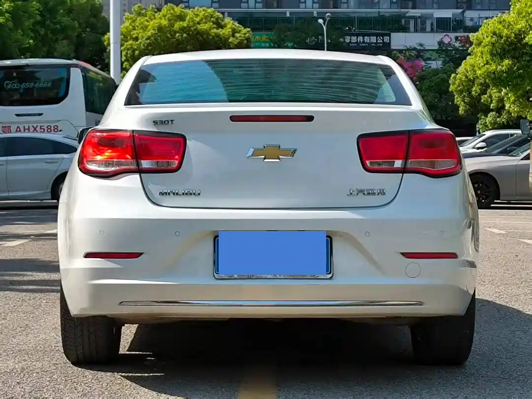 Chevrolet Malibu 2017 1.5T Automatic Luxury Edition фото 11