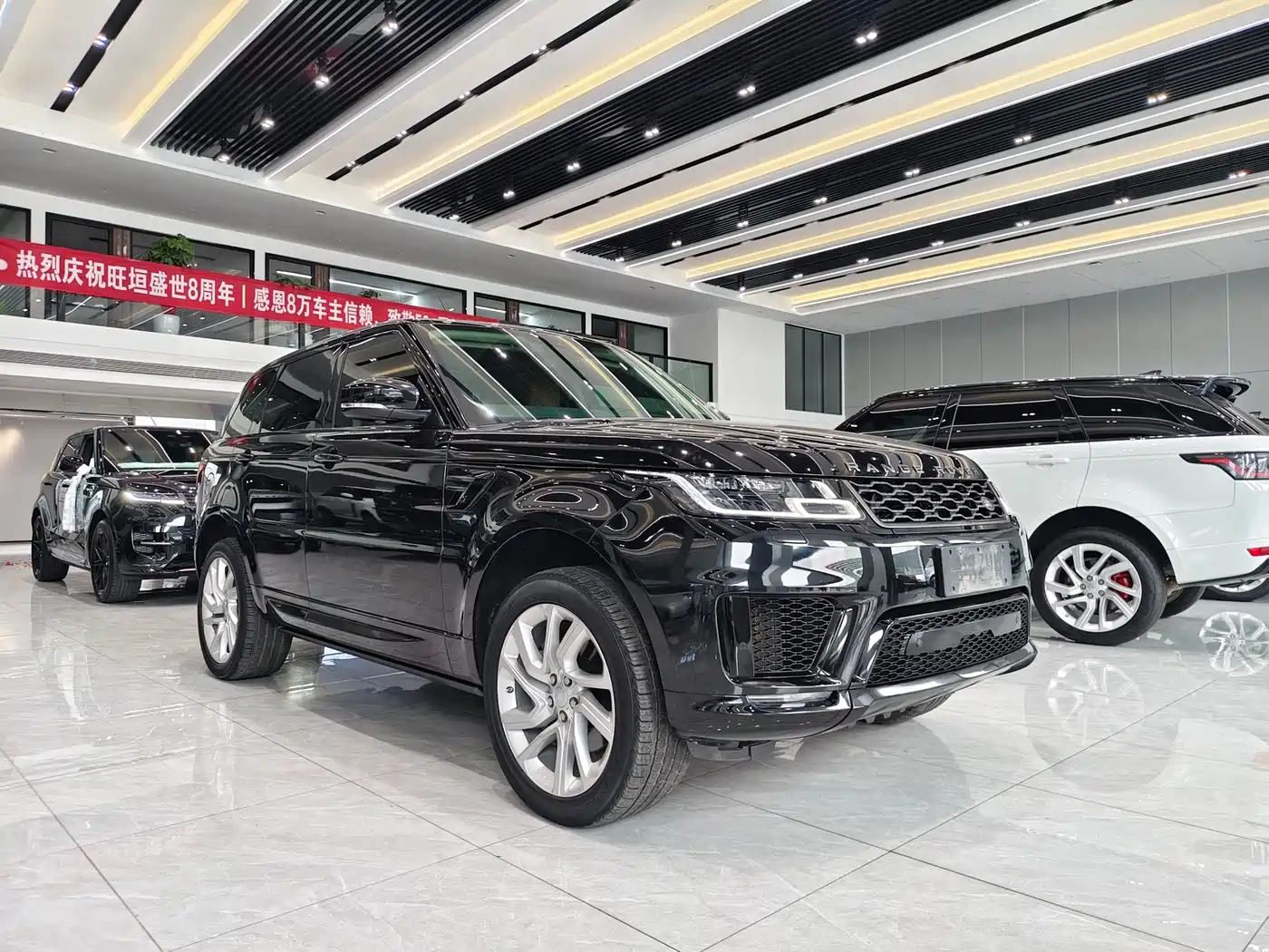 Land Rover Range Rover Sport 2019 3.0 L6 HSE DYNAMIC фото 3