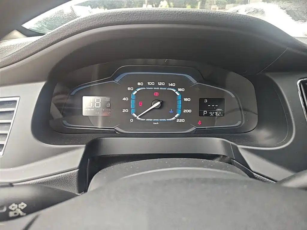 Roewe 360 2016 2016 1.5L Automatic Smart Screen Edition