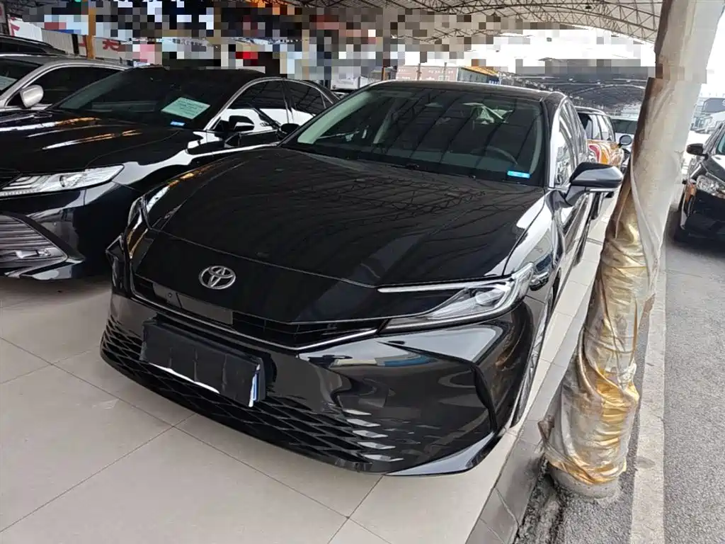 Toyota Camry 2024 2.0E Elite Edition фото 2