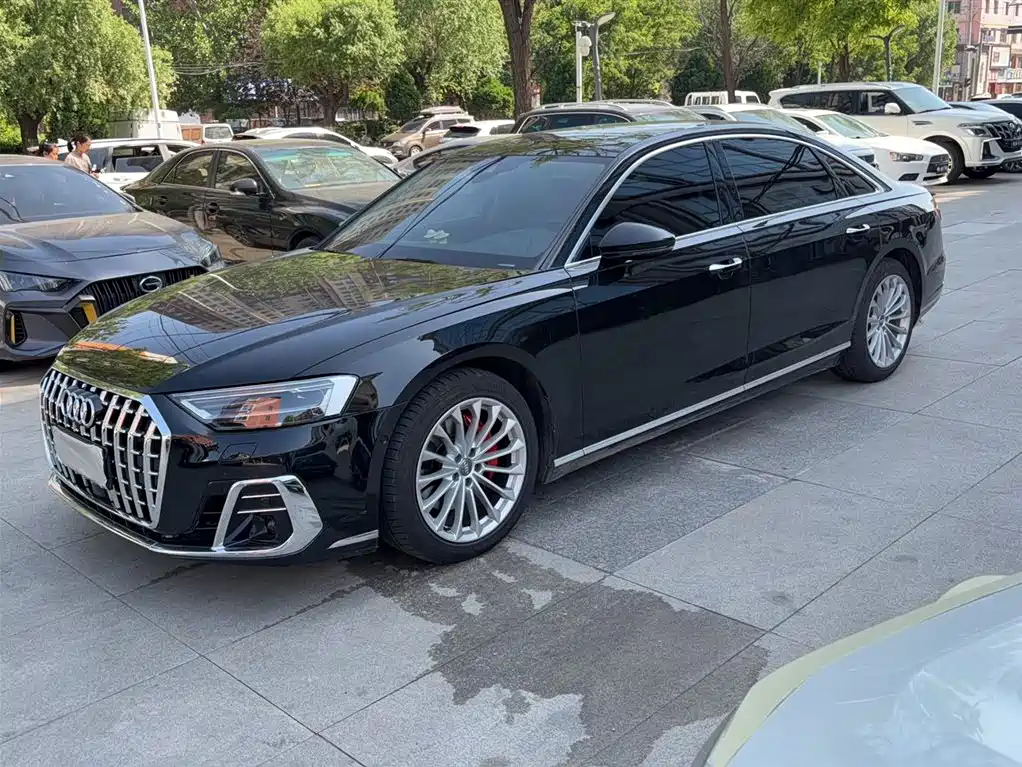 Audi A8 2021 A8L 50 TFSI quattro Comfort фото 2