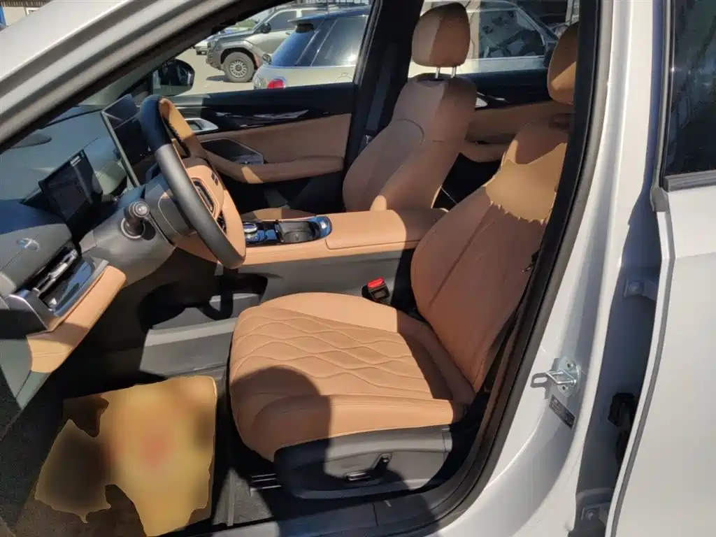 Geely Galaxy Galaxy A7 2025 EM-i фото 15