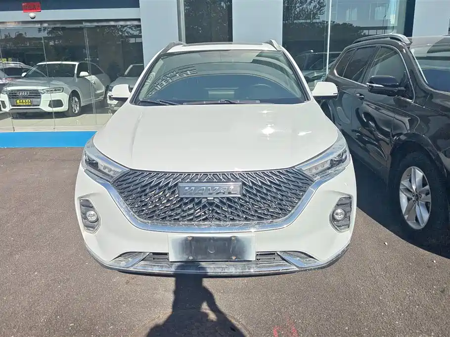 Haval M6 2023 PLUS 1.5T DCT Luxury Smart Connect фото 2