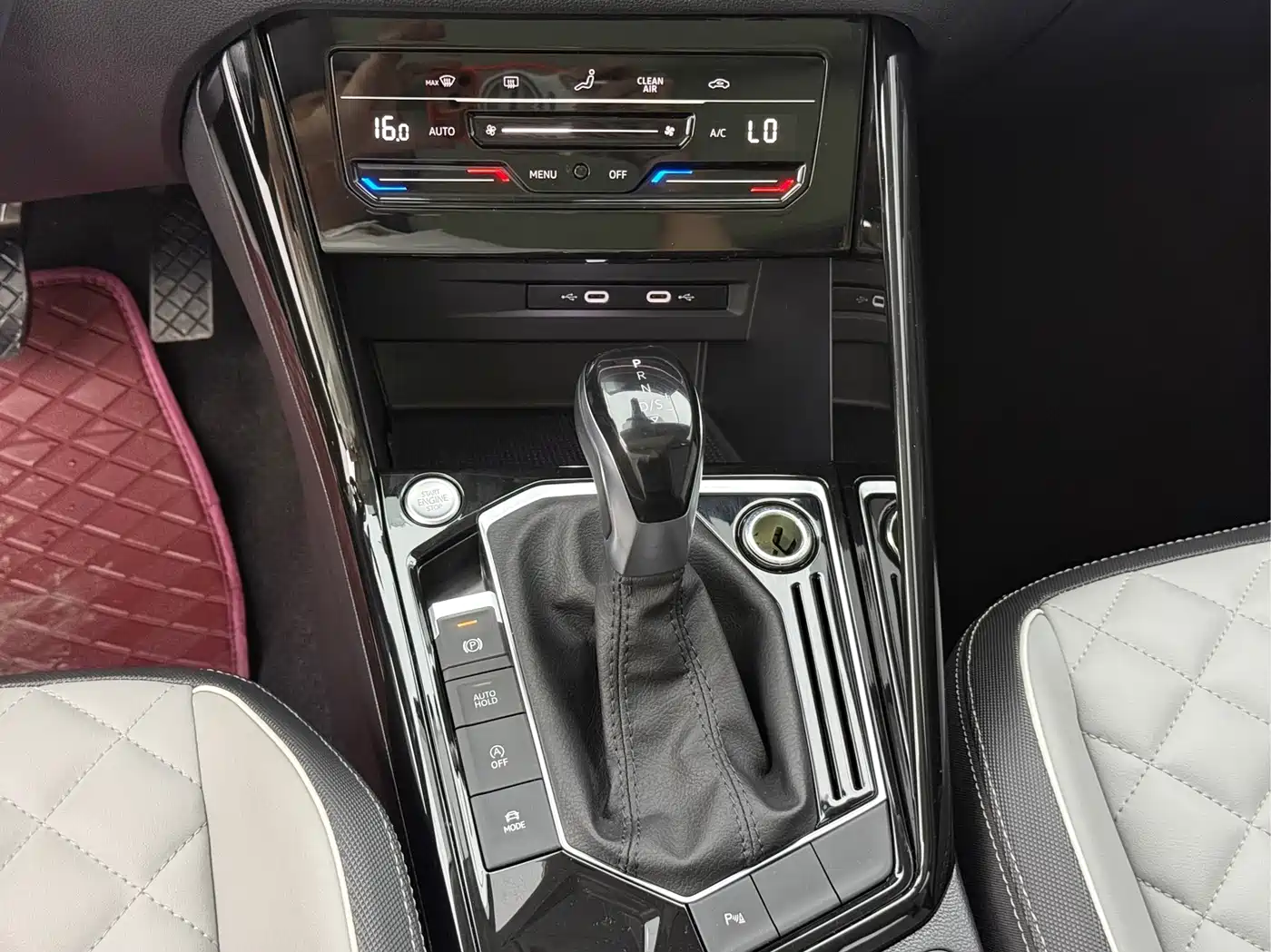 Volkswagen Tayron 2023 280TSI 2WD Luxury Plus Advanced Edition фото 16