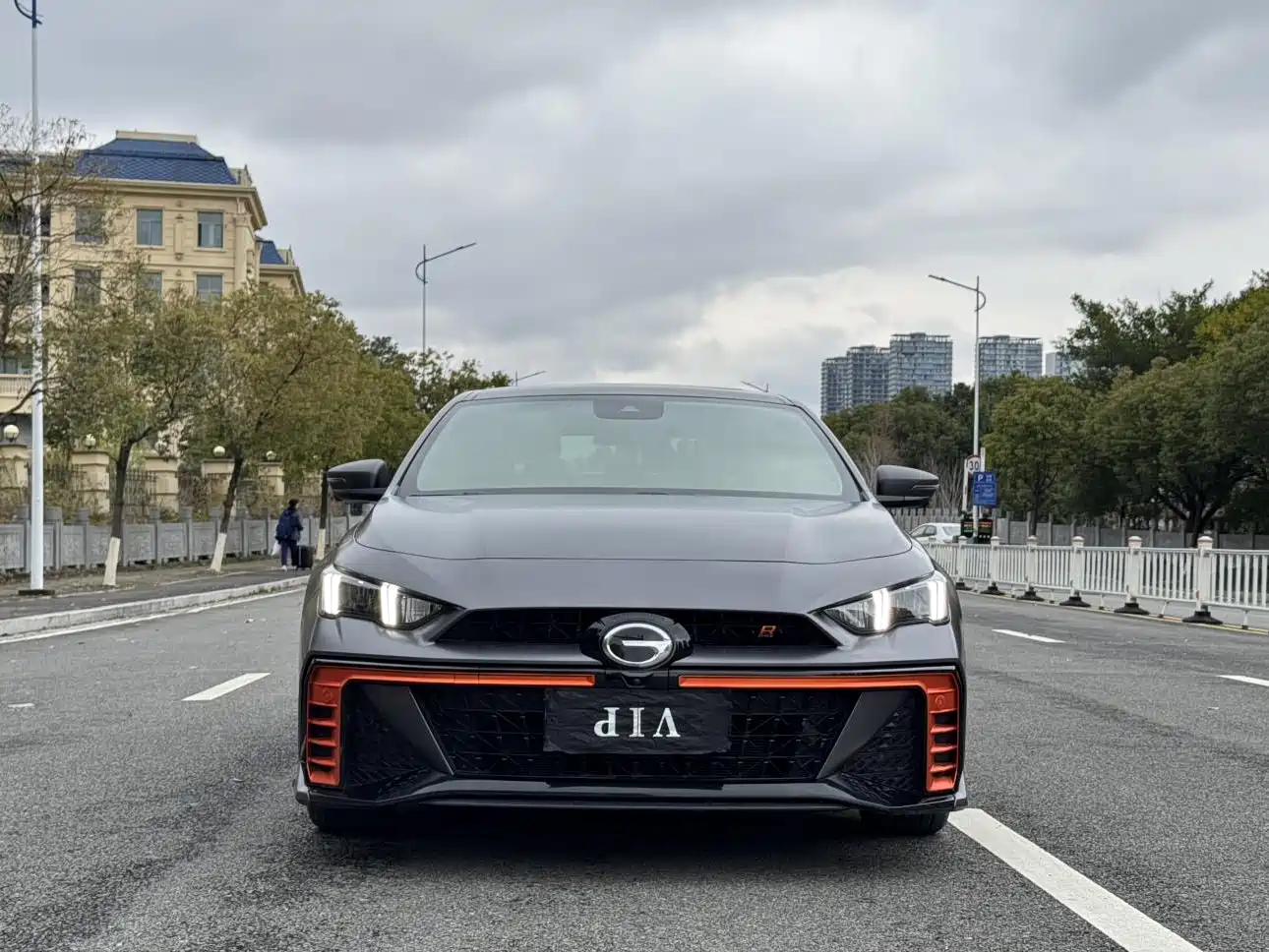 GAC Trumpchi Trumpchi Emkoo 2022 270T DCT J16 R-style Track Edition фото 2