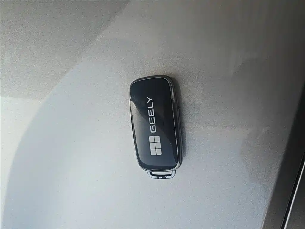 Geely Galaxy Galaxy Stellar 6 2025 60km Voyager Edition фото 9