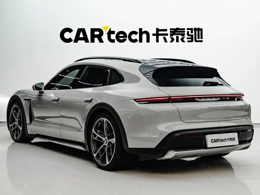 Фото 5 - Porsche Taycan