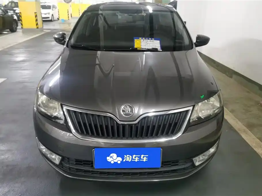 Škoda Rapid 2013 1.6L Automatic Smart Selection фото 2