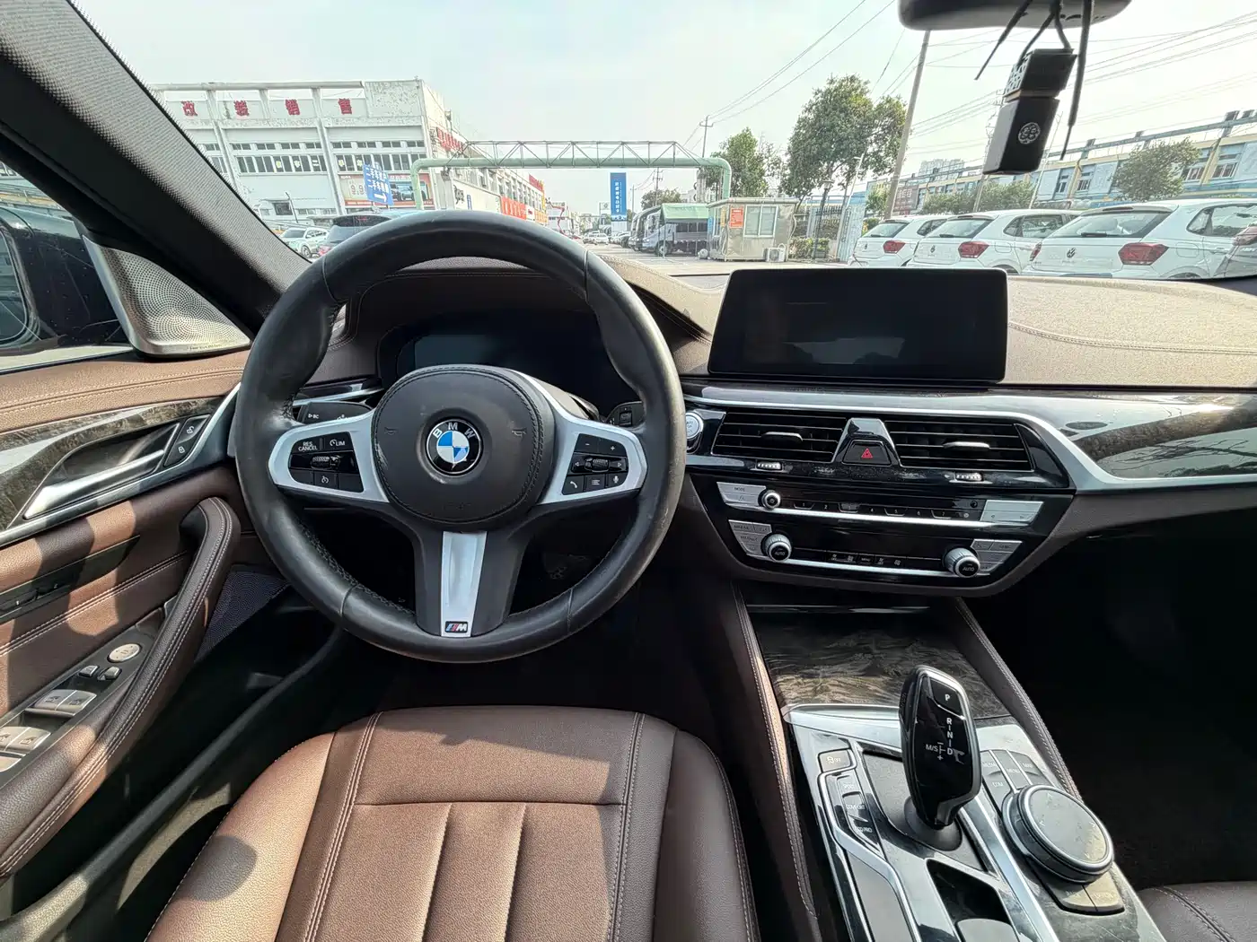 BMW 5 Series 2020 525Li M Sport Package фото 8