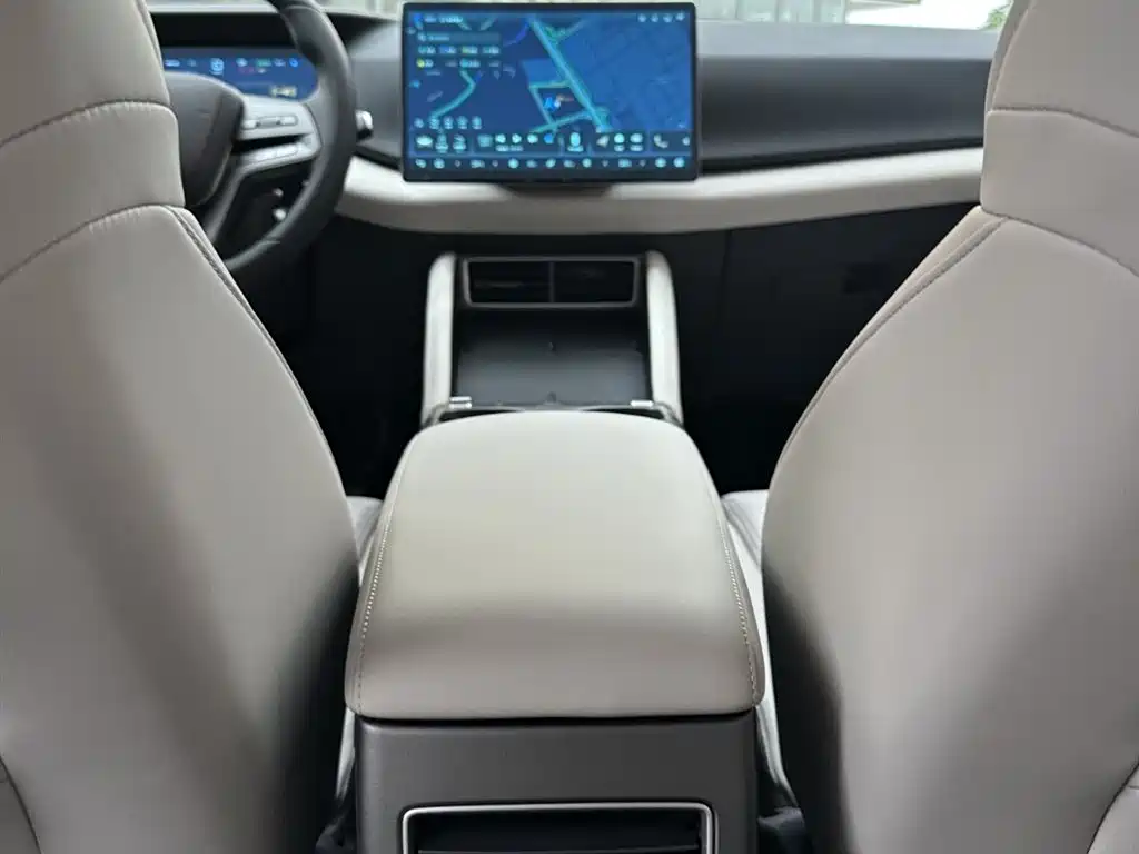 BYD Yuan UP 2025 Smart Drive Edition 401KM Vitality Version фото 13
