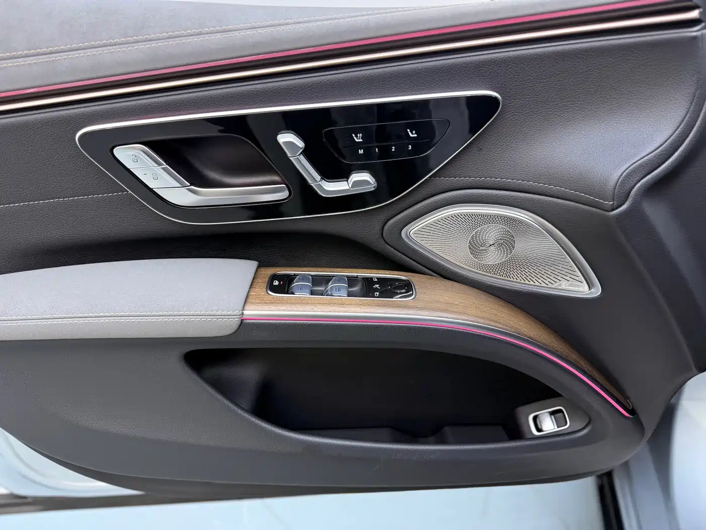 Mercedes-Benz EQS 2022 450+ Pioneer Edition фото 21