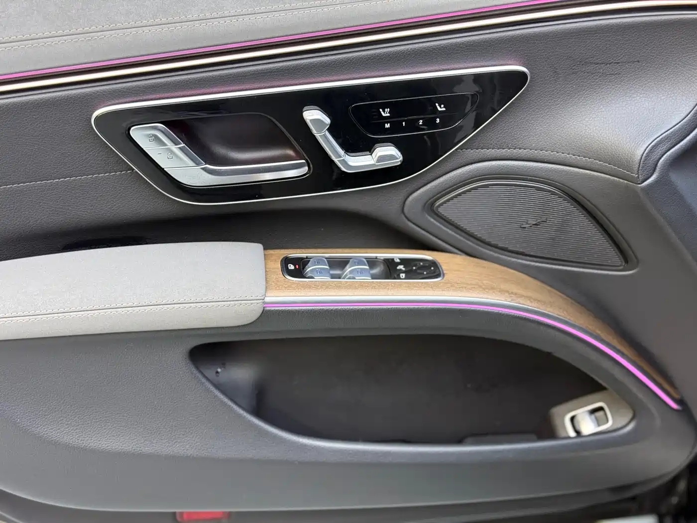 Mercedes-Benz EQS 2022 Model Year Facelift 450+ Pioneer Edition фото 25