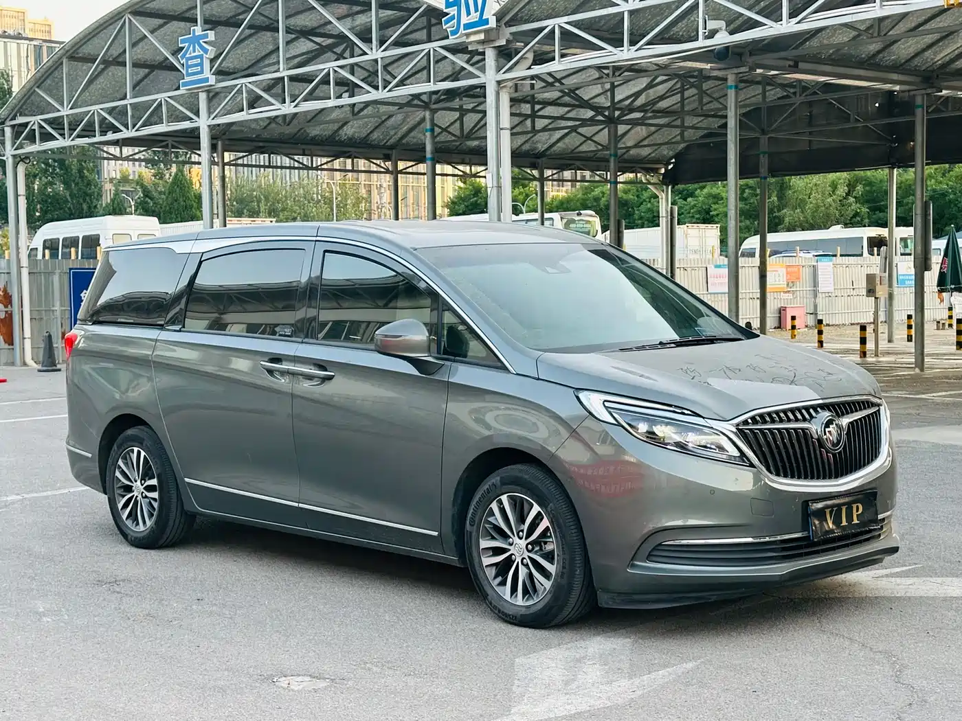 Buick GL8 2018 ES 28T Flagship Type China VI фото 3