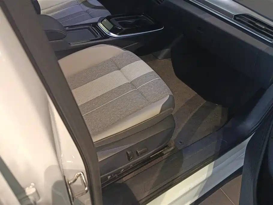 Volkswagen ID.4 CROZZ 2025 Pure Enjoyment Edition фото 8