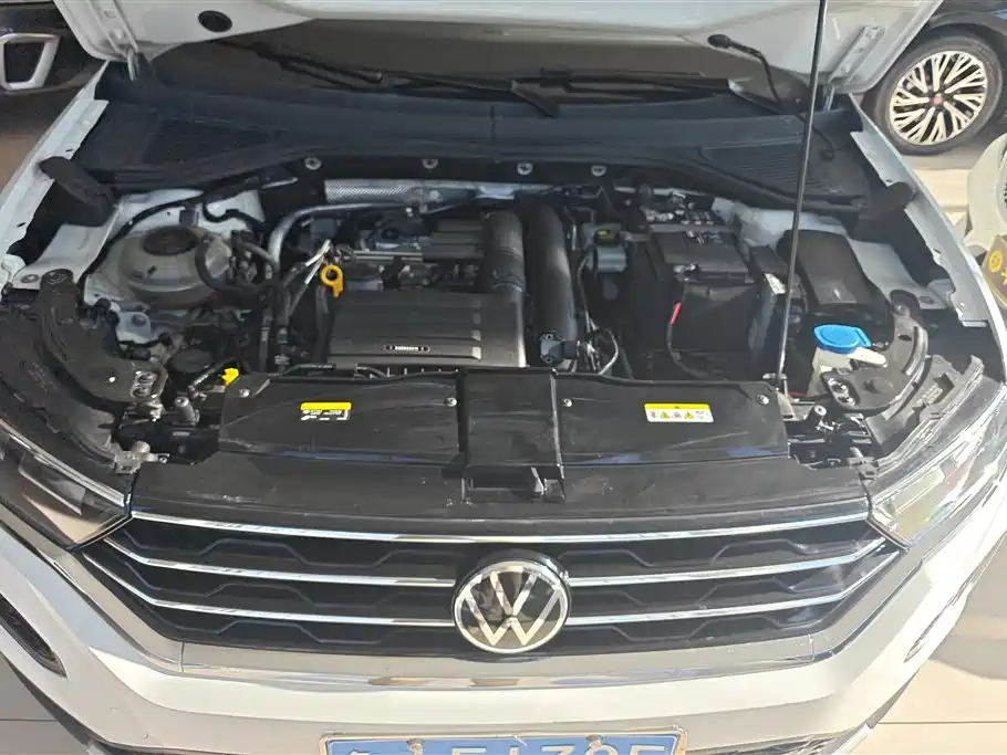 Volkswagen T-ROC 2021 280TSI DSG 2WD Comfort Smart Connect 30th Anniversary Edition фото 10