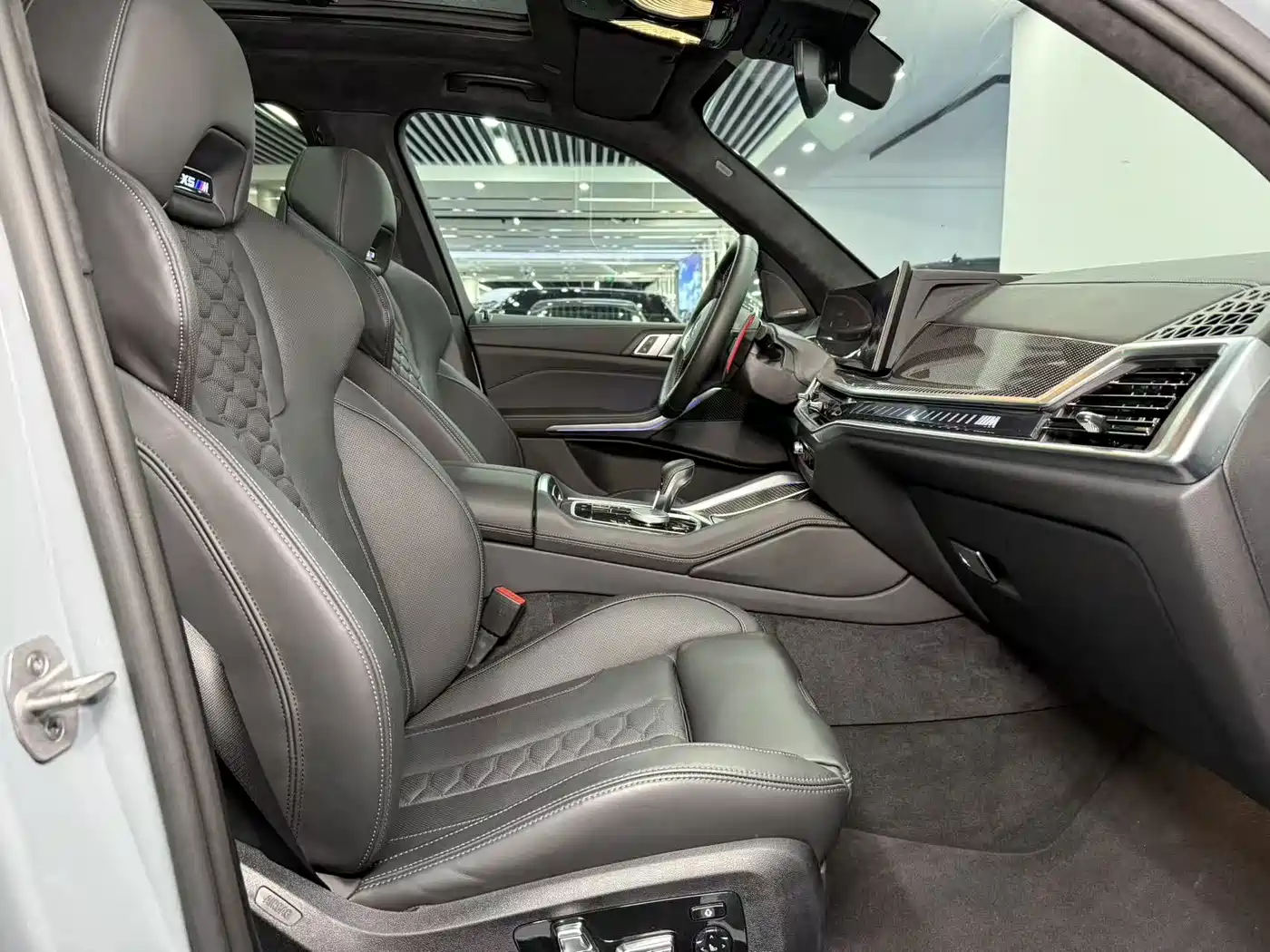 BMW X5 M 2023 Model X5 M Thunder Edition фото 10