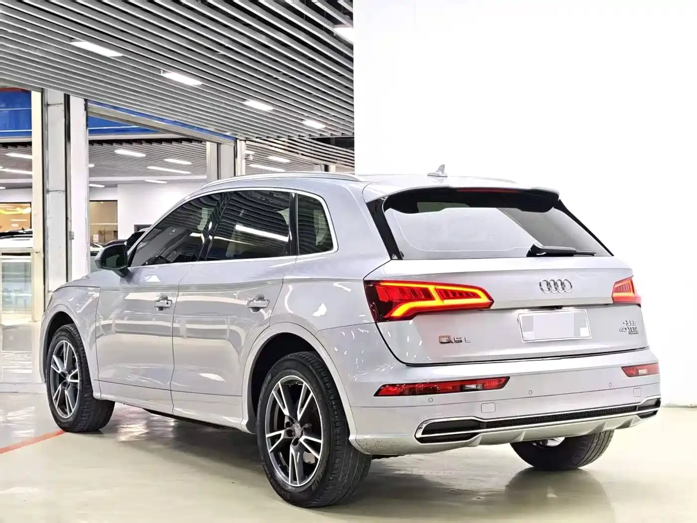 Audi Q5L 2020 40 TFSI Prestige Fashion фото 4