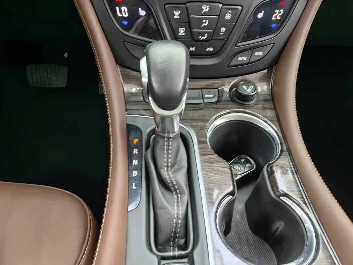 Buick Envision Plus 2017 28T AWD Elite фото 8