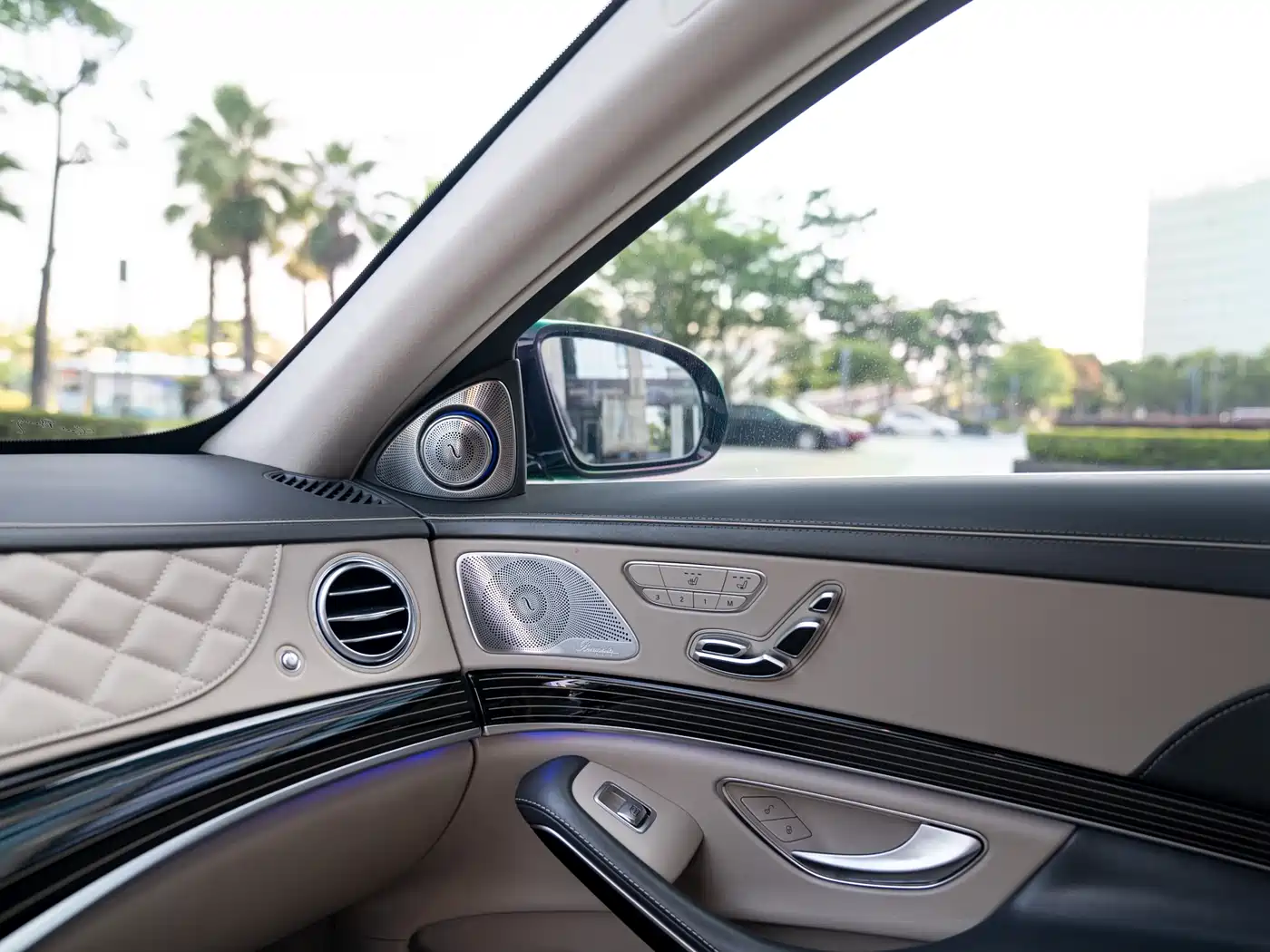 Mercedes-Benz Maybach S-Class 2018 Model S 680 фото 16