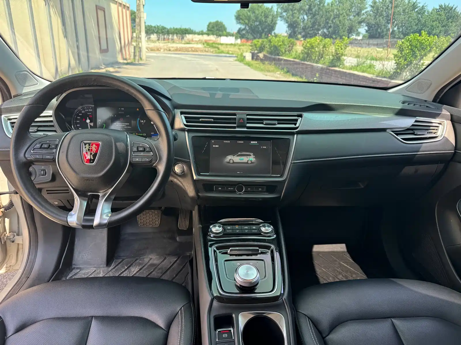 Фото 9 - Roewe Ei5