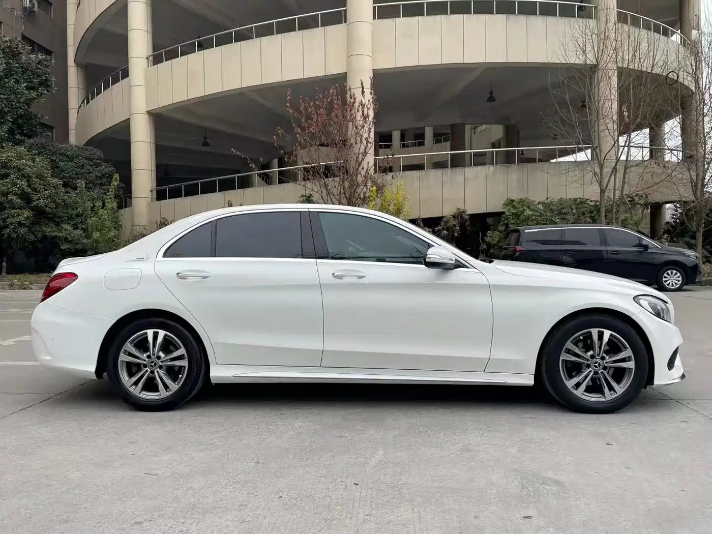Mercedes-Benz C-Class 2017 Facelift C 200 L Sport Edition фото 8