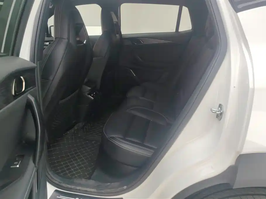 Lynk & Co 06 2023 Remix 1.5T Power Pro фото 11