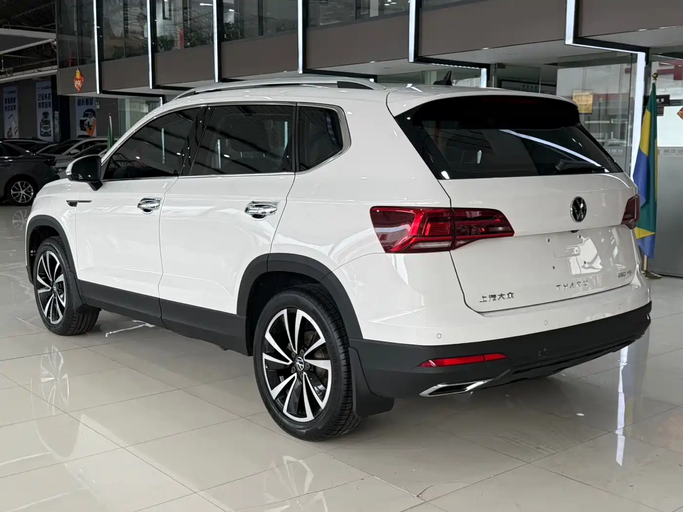 Volkswagen Tharu 2021 280TSI 2WD Luxury Plus фото 4