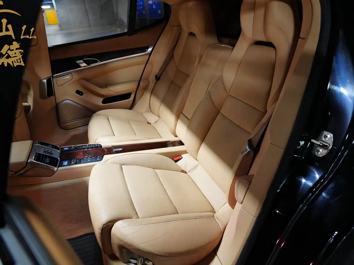 Porsche Panamera 2012 Panamera Turbo S 4.8T фото 22