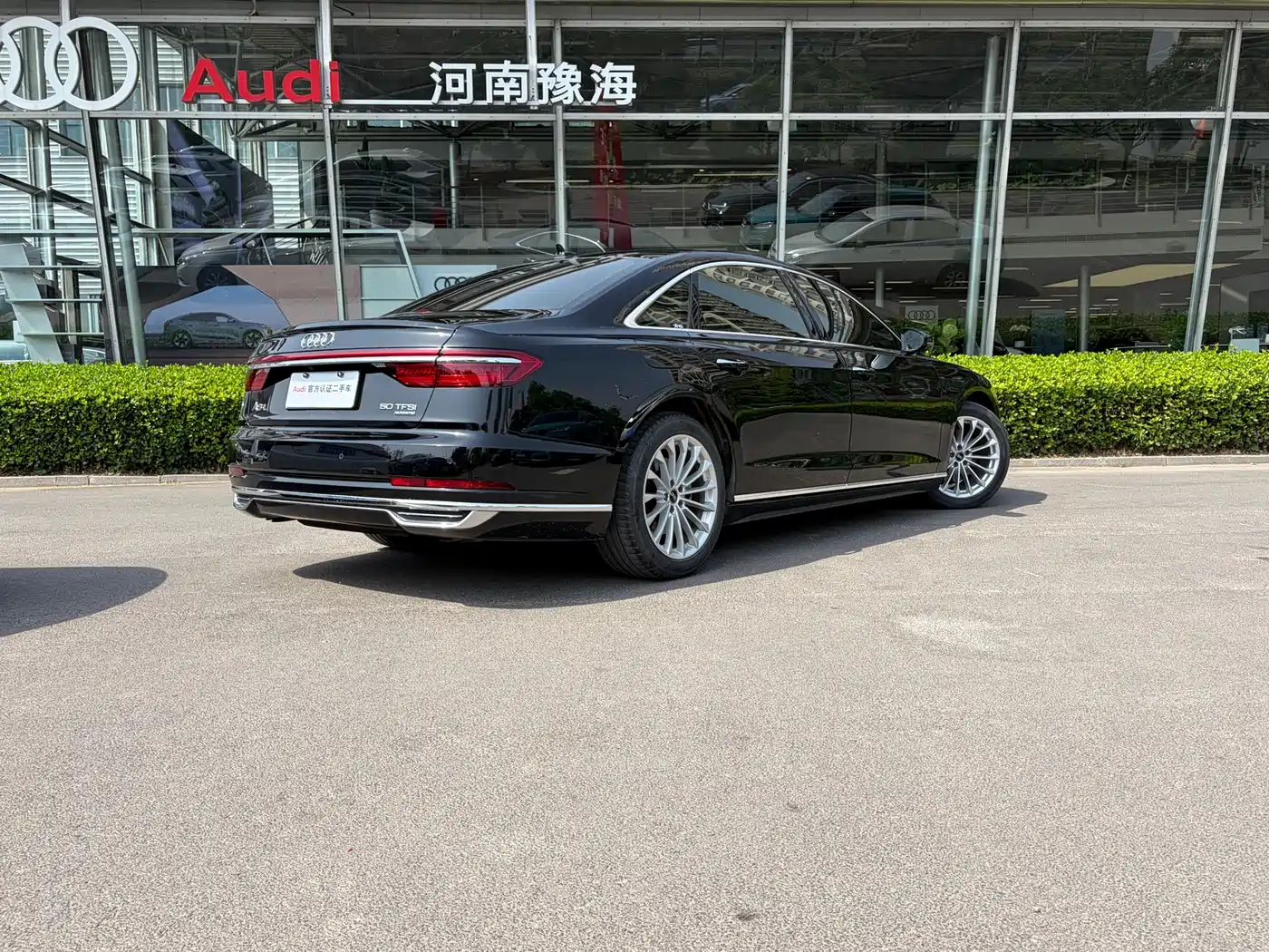 Audi A8 2019 Facelift Plus A8L 50 TFSI quattro Comfort фото 5