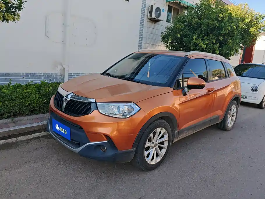 Фото 1 - Zhonghua V3