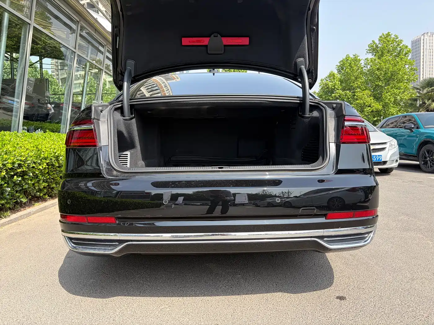 Audi A8 2019 Facelift Plus A8L 50 TFSI quattro Comfort фото 12