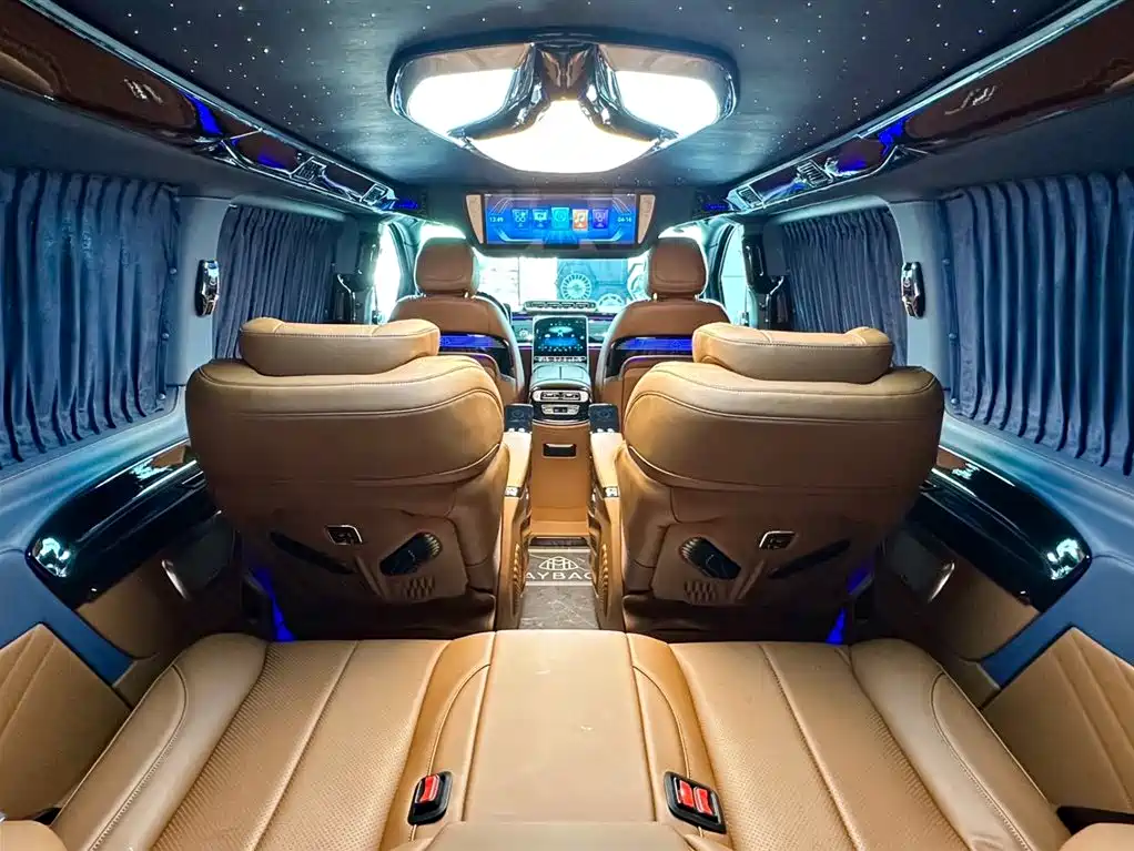 Mercedes-Benz Vito 2024 2.0T Business 7-Seater фото 24