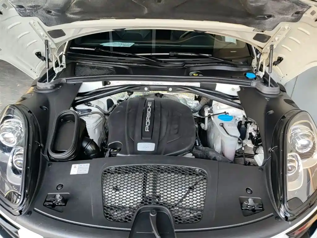 Porsche Macan 2014 Macan 2.0T фото 20