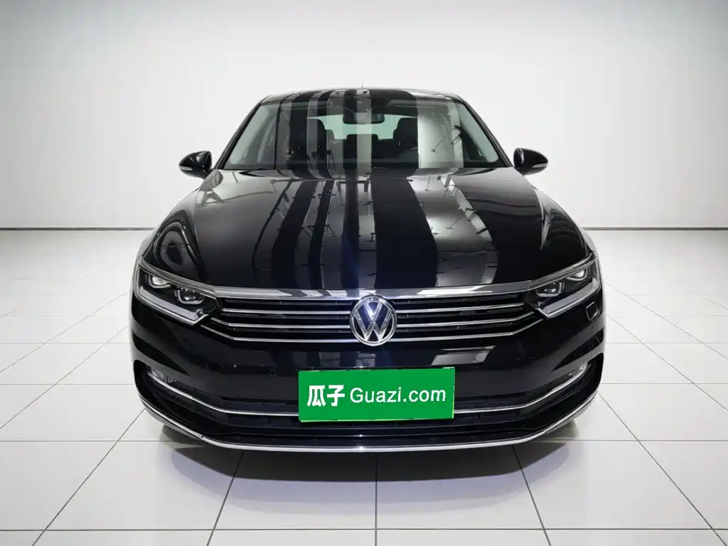 Фото 23 - Volkswagen Magotan