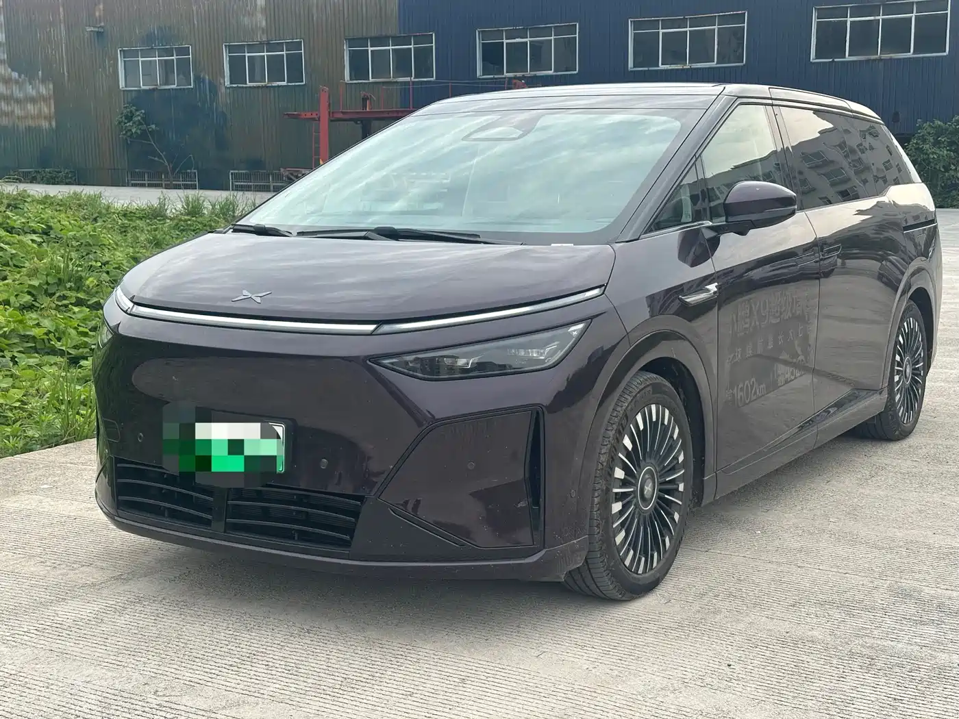 XPeng X9 2025 Extended Range Edition