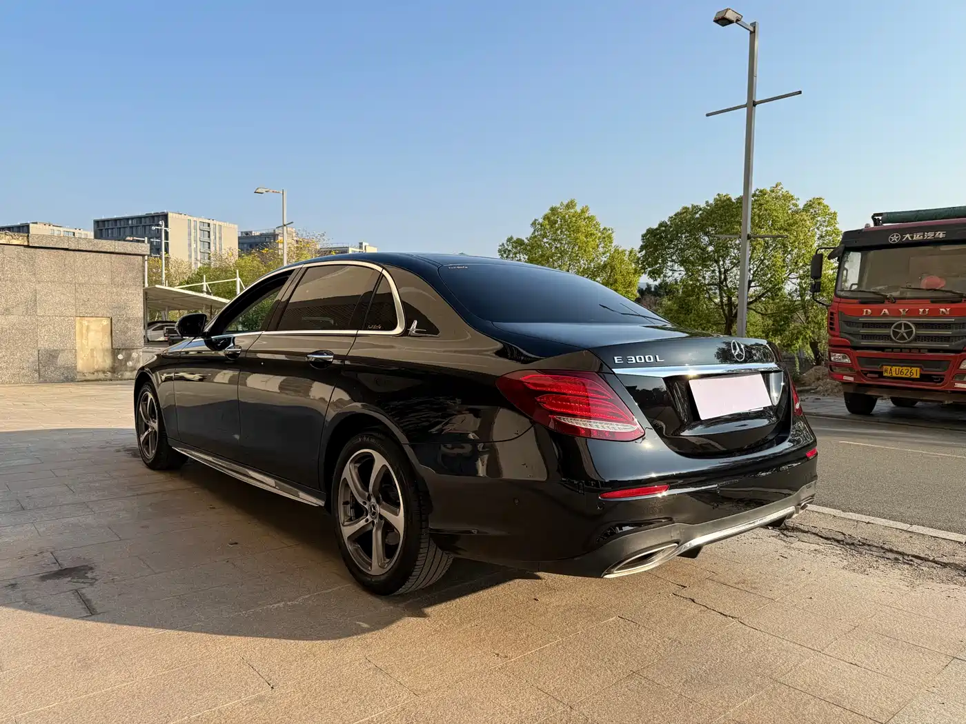 Mercedes-Benz E-Class 2019 E 300 L Sport Luxury фото 6
