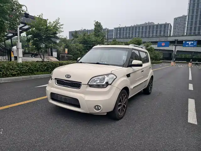  Kia Soul 2013 1.6L AT Premium