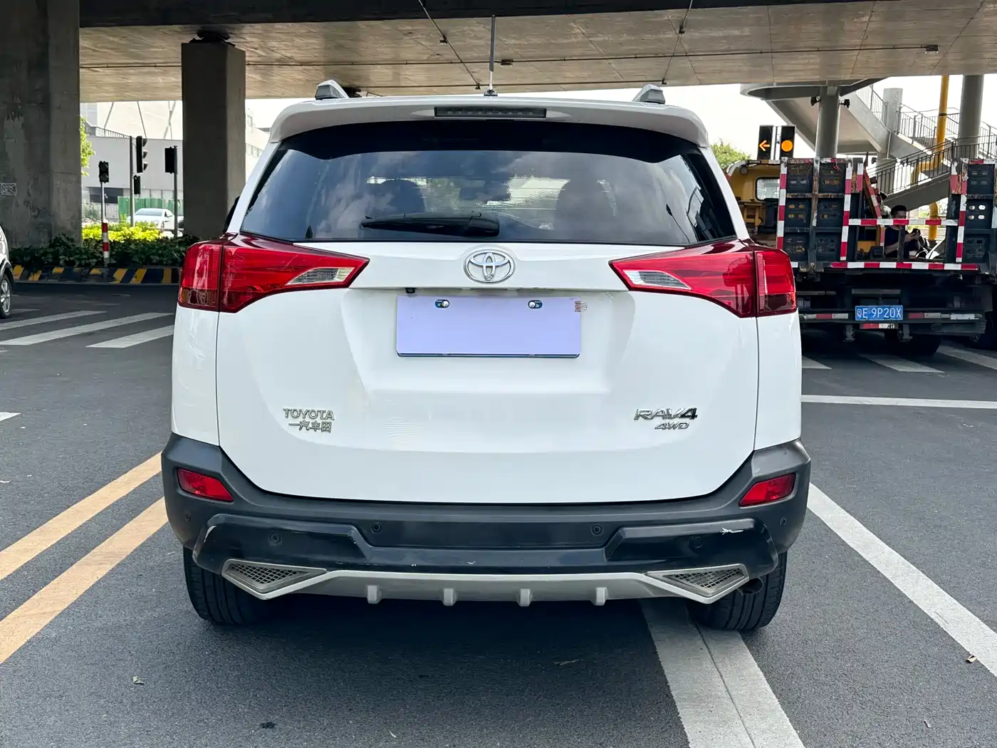 Toyota RAV4 Rongfang 2013 2.0L CVT 4WD Pioneer фото 8