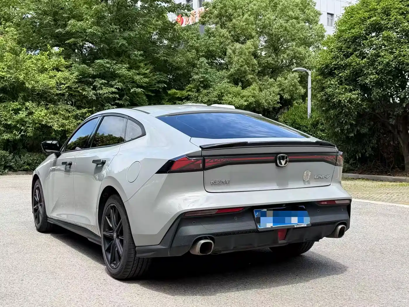 CHANGAN UNI-V