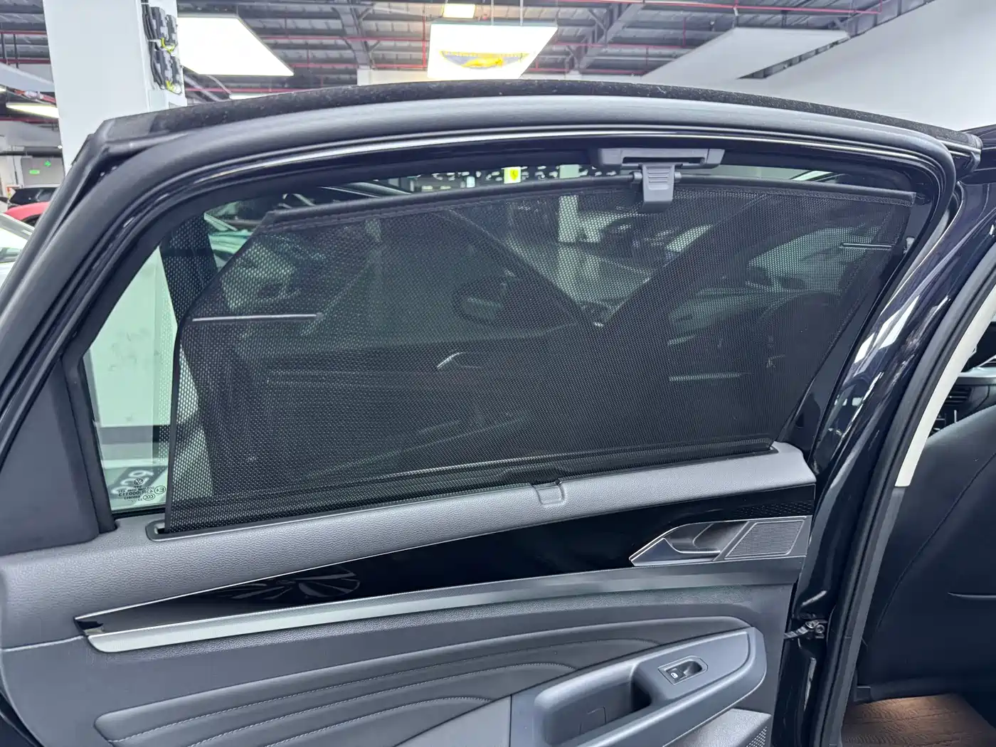 Volkswagen Passat 2023 380TSI Luxury Edition фото 11