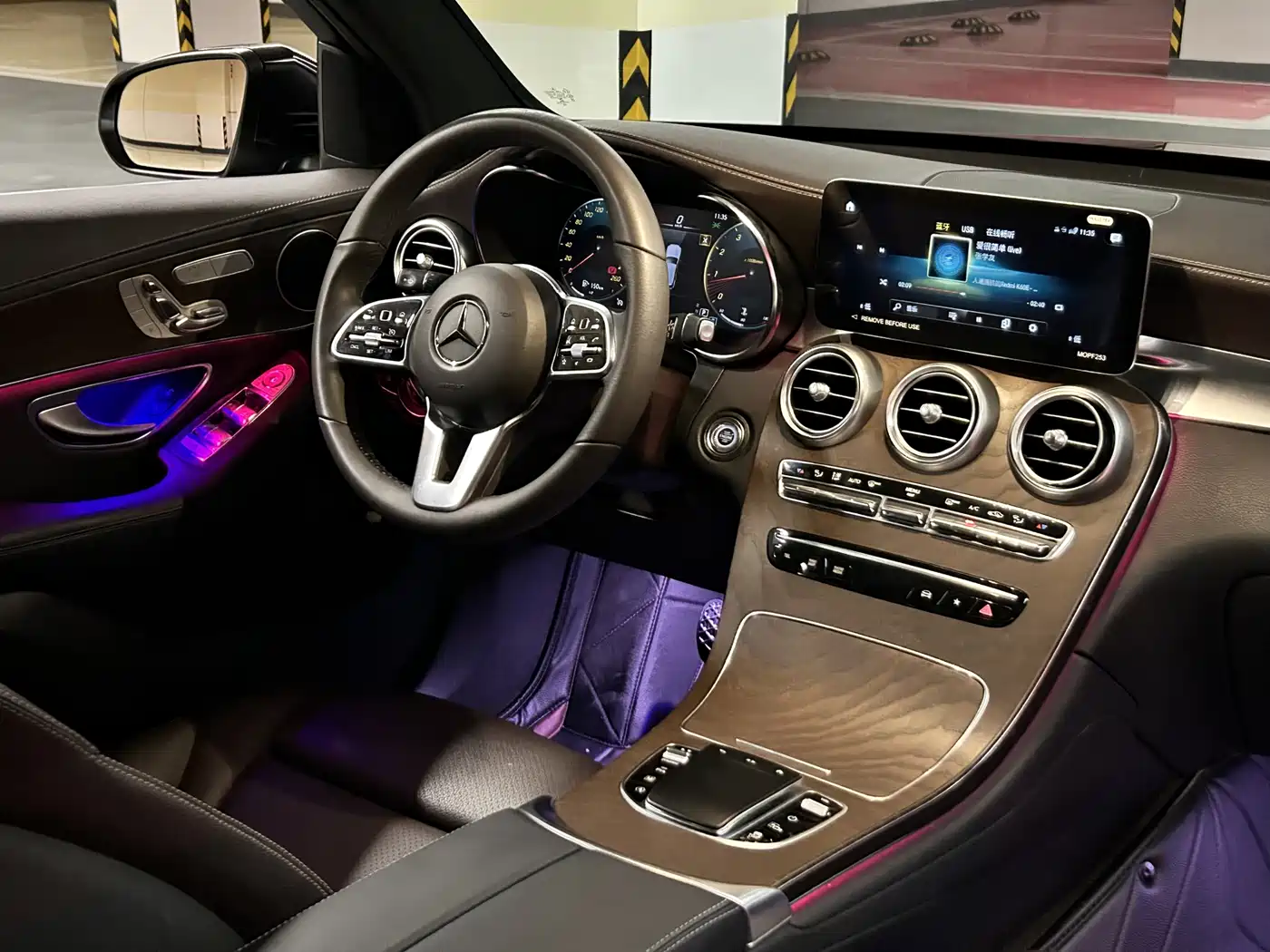 MERCEDES-BENZ GLC