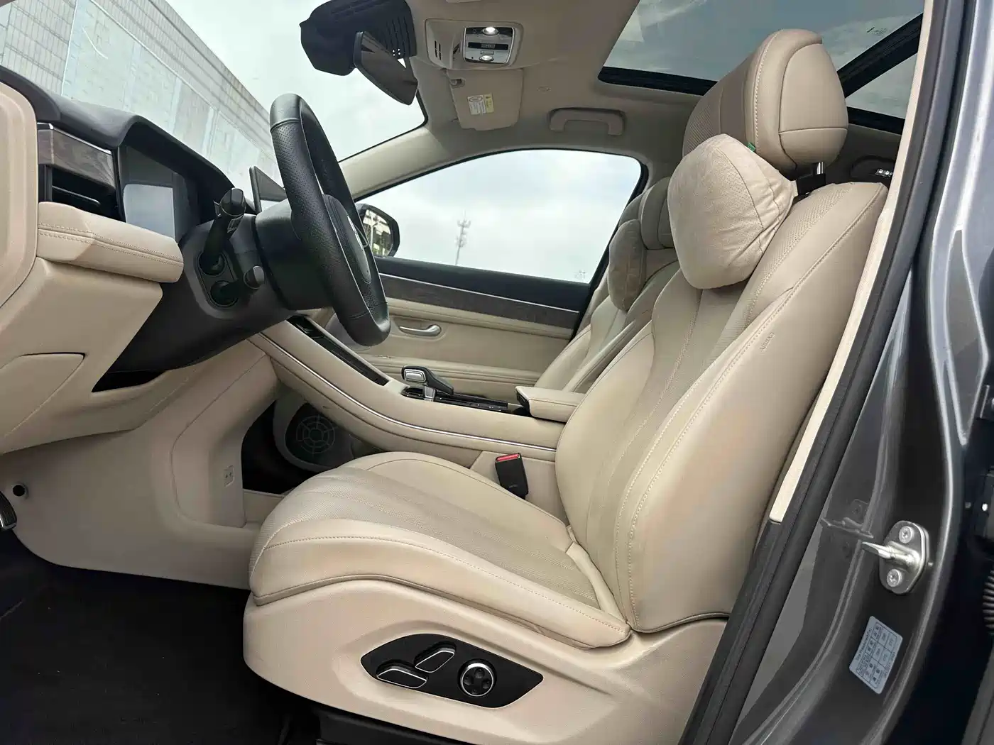 AITO Wenjie AITO M7 2022 1.5T RWD Comfort Edition фото 19